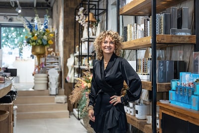 Laury uit Oldenzaal baalt van brutale diefstal uit haar winkel: ‘Dit heb ik nog nooit meegemaakt’