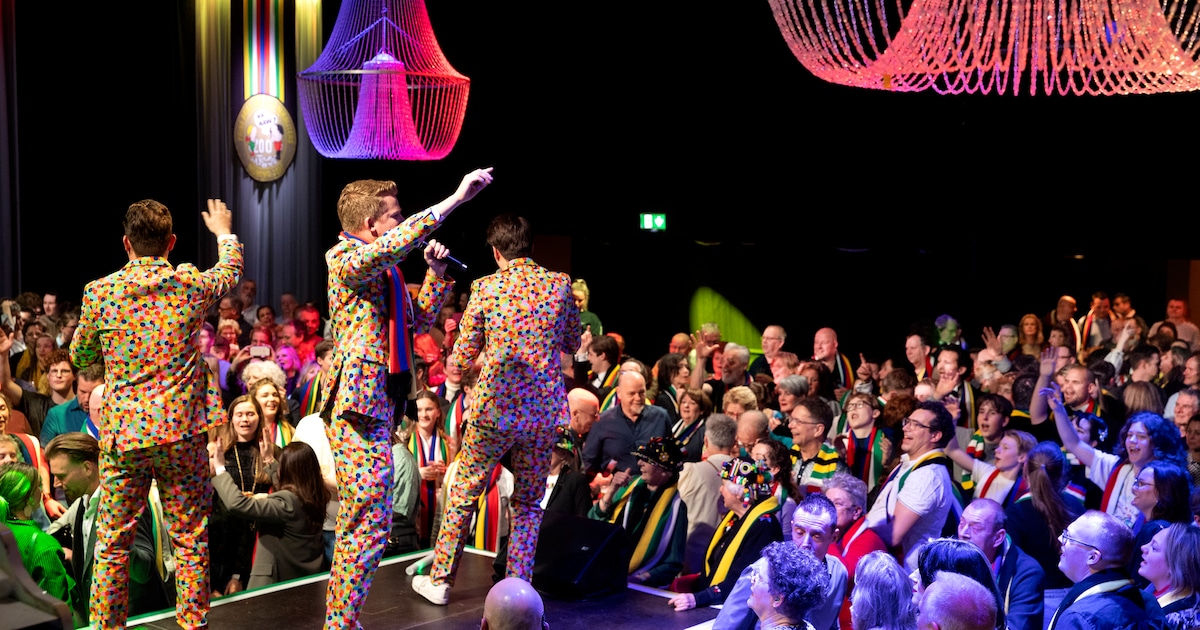 Hil Helmond Zingt met René Schuurmans in De Traverse
