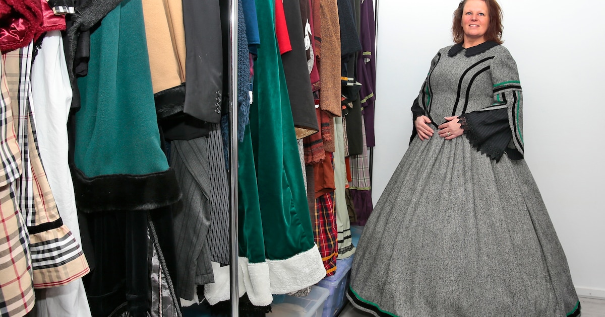 Zelfs de burgemeester gaat in kostuum: Joyce tovert Barneveld voor de 10e keer om in Dickenssfeer