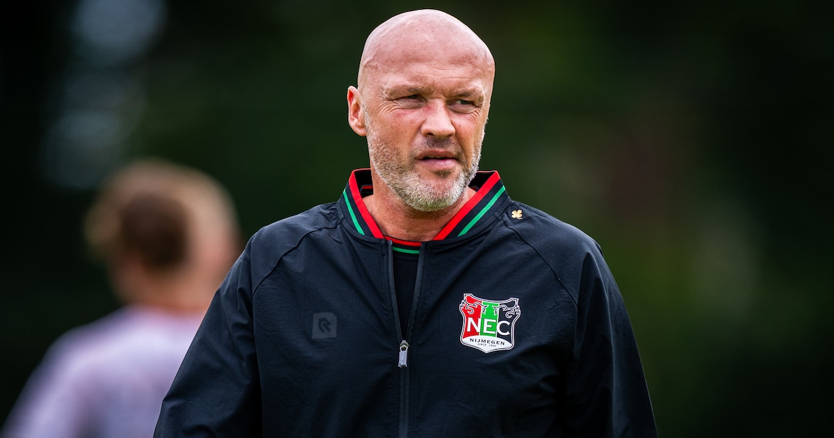Voorbereiding eredivisie | Ajax oefent vanavond tegen nummer 2 van Cyprus, NEC-trainer Schreuder sna