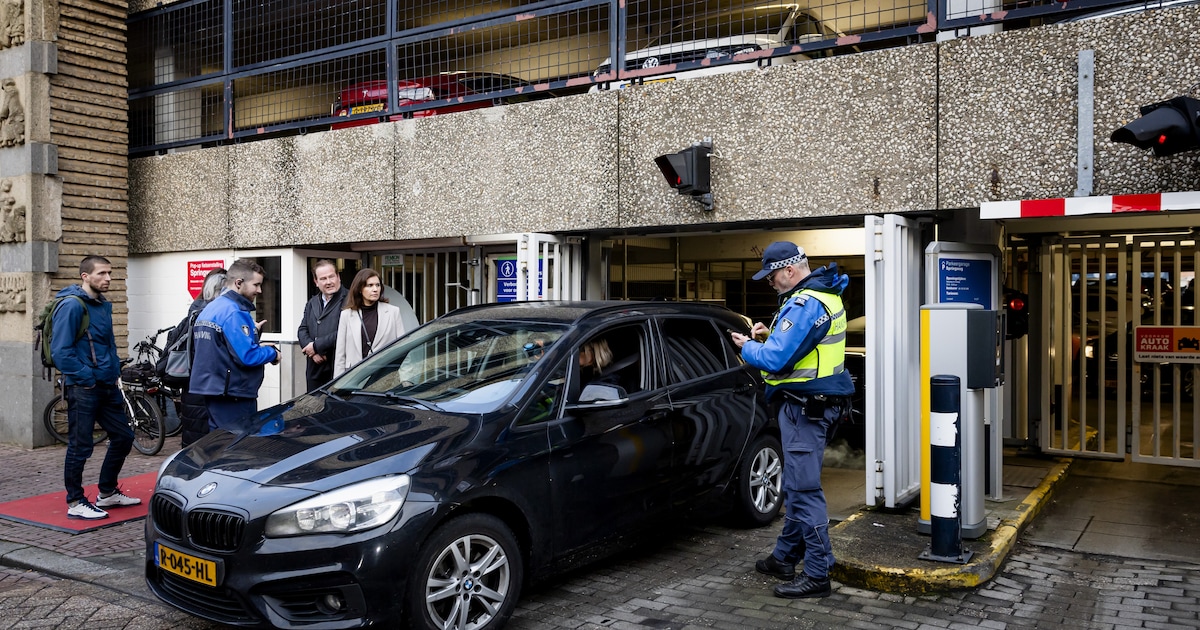 Meeste auto’s opgehaald uit parkeergarage, LinkedIn-post ‘trotse’ Maurits krijgt veel bijval