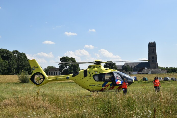 een-traumahelikopter-landde-in-de-buurt