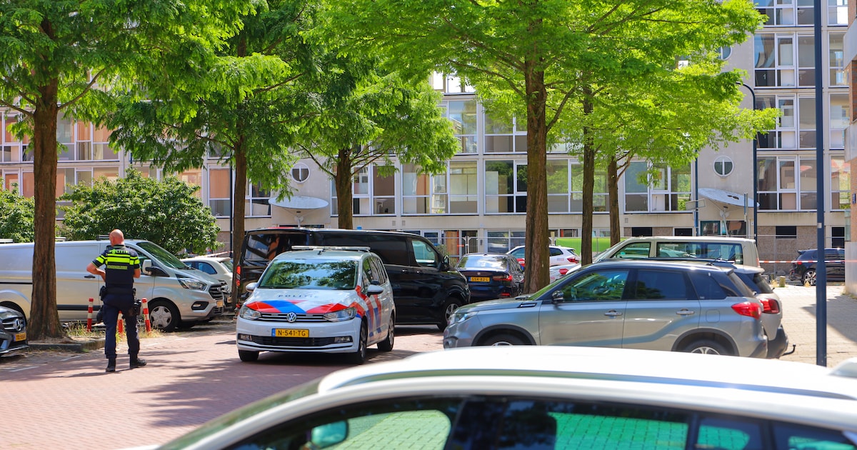 Nierkerkestraat in Amsterdam afgezet: politie en DSI onderzoeken pand