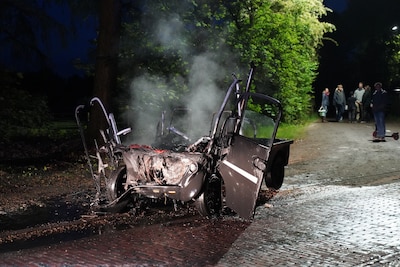 Brommobiel uitgebrand op de Assel in Hoog soeren