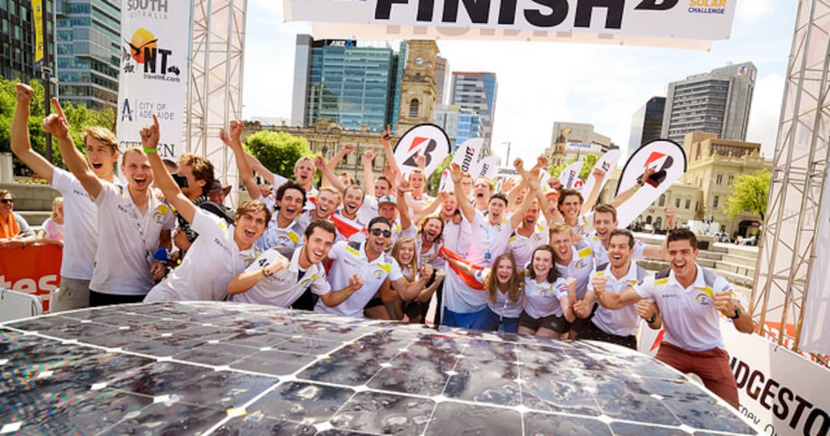 Solar Team Eindhoven wint in Australië | Regio | AD.nl