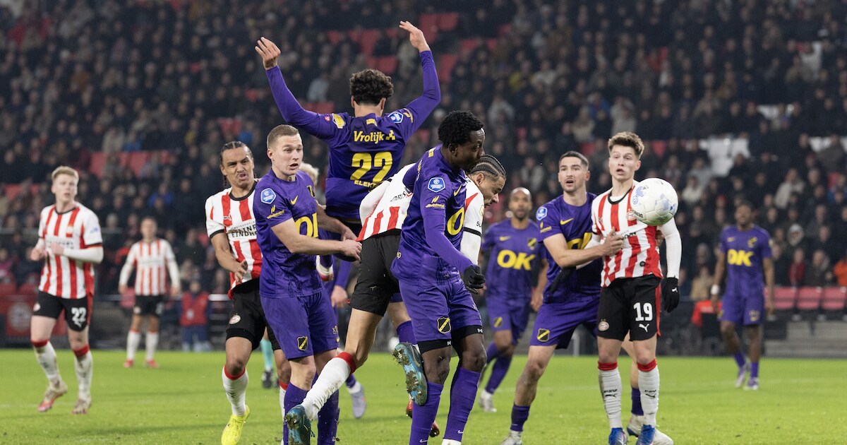 PSV-stormram Obispo voorkomt met late kopgoal pijnlijke nederlaag tegen ...