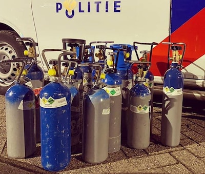 Man erkent dat hij lachgas vervoert, maar dan komt de rechter tot een verrassende uitspraak