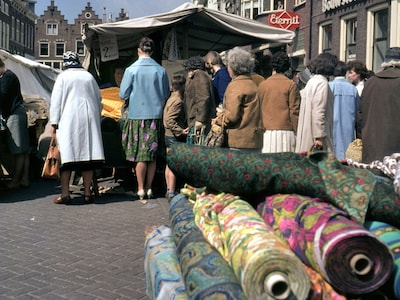 Van lapjes tot koeien: zo zag een Utrechtse marktdag eruit in 1963