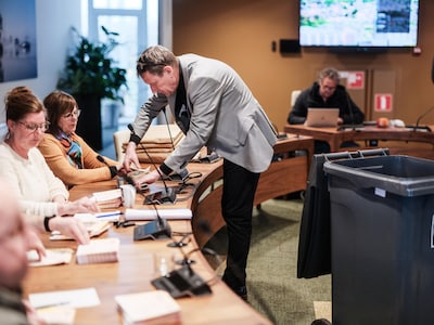 Provincie na eerste gesprek over toekomst Doesburg: snel nieuwe burgemeester én onderzoek