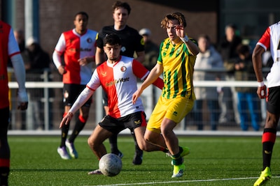 Jong ADO Den Haag wordt nu écht getest tegen de grote jongens: ‘Deze divisie is een geweldige graadm