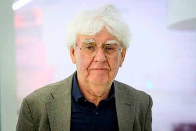 Geert Mak spreekt bij Minkema College in Woerden