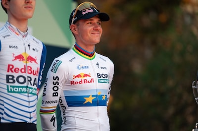Monumentale afsluiter van wielerseizoen met Evenepoel als topfavoriet: peloton koerst 239 kilometer naar Como