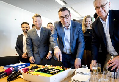 Anti-asylum center vote puts Jetten's cabinet in trouble