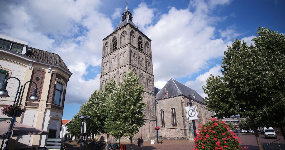 Gratis de Plechelmustoren op? Dat mag één dag, maar dan moet je wel zo heten