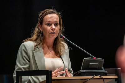 LIVE Debat I Motie van afkeuring ingediend tegen Roosendaalse wethouder Van der Star