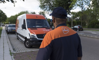 PostNL wil extra vergoeding voor postbezorging van 80 miljoen euro