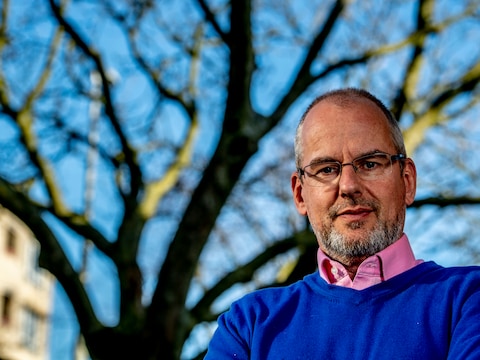 Portret van het Haagse raadslid Arnoud van Doorn van de Partij van de Eenheid.