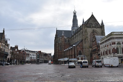 Young soldiers take oath of office at Grote Markt in Haarlem