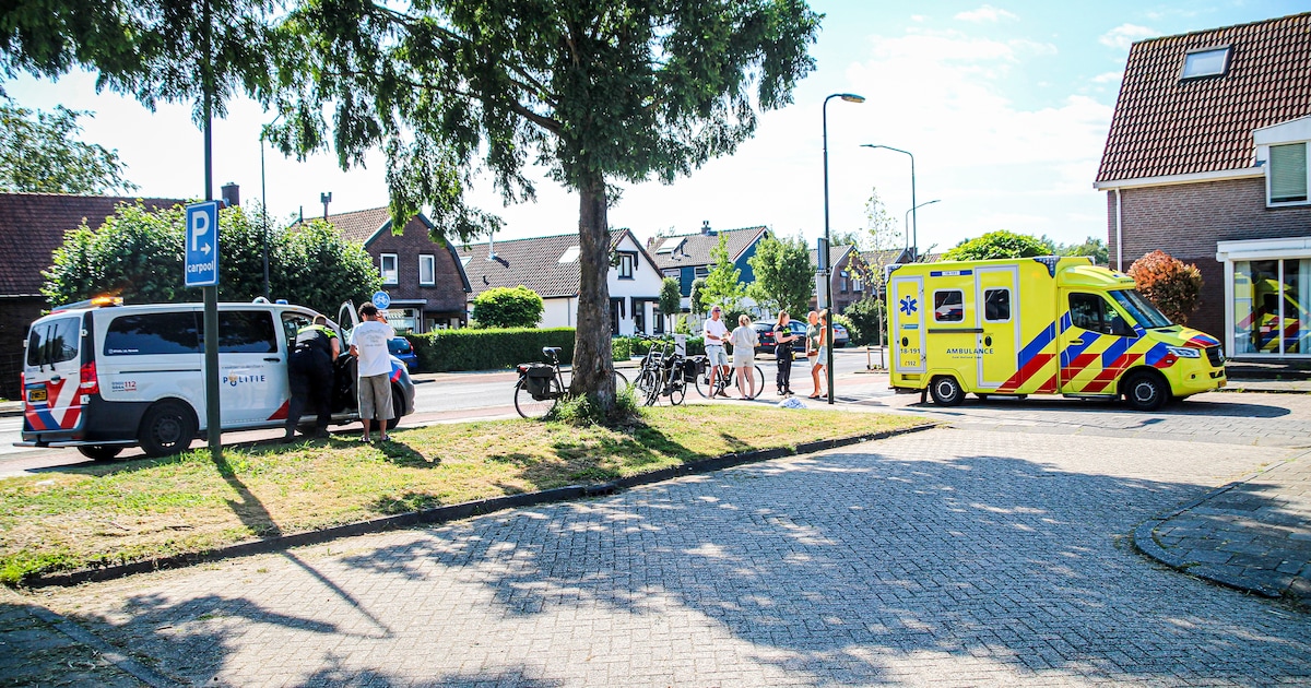 Fietser gewond na botsing met auto in Hardinxveld-Giessendam