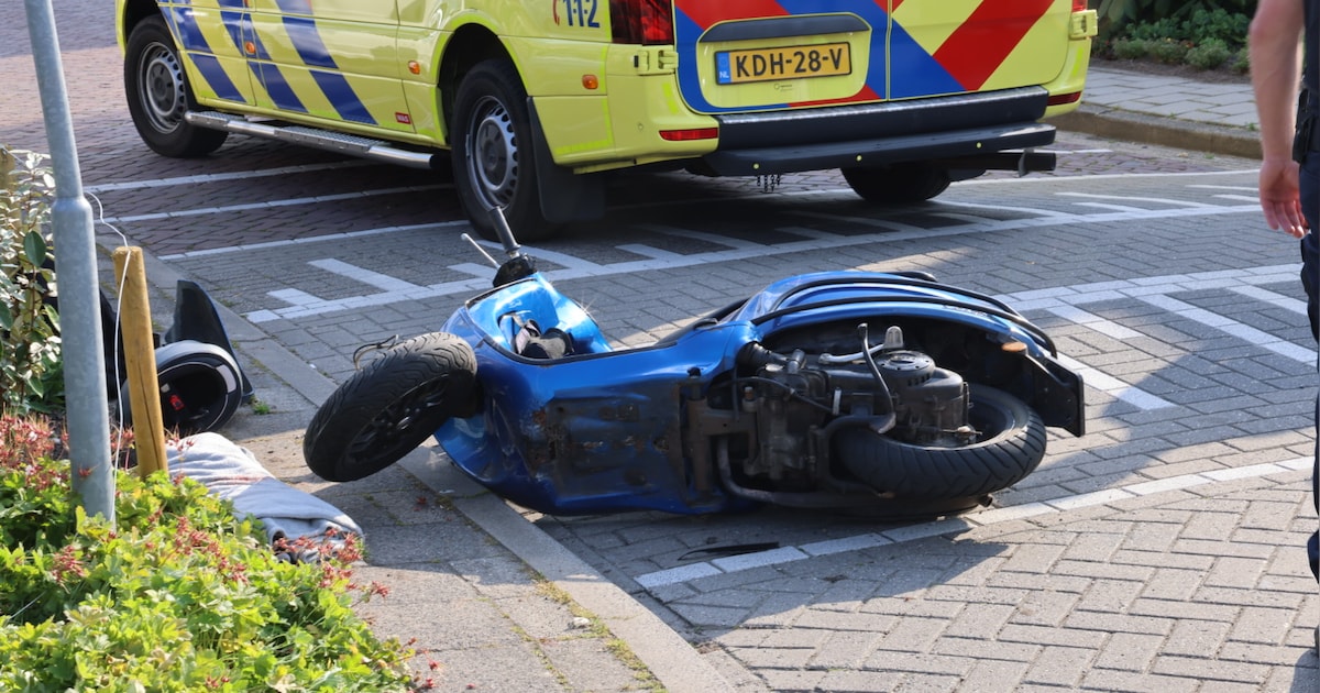 Scooterrijder gewond na botsing op de Kastanjelaan in Renswoude
