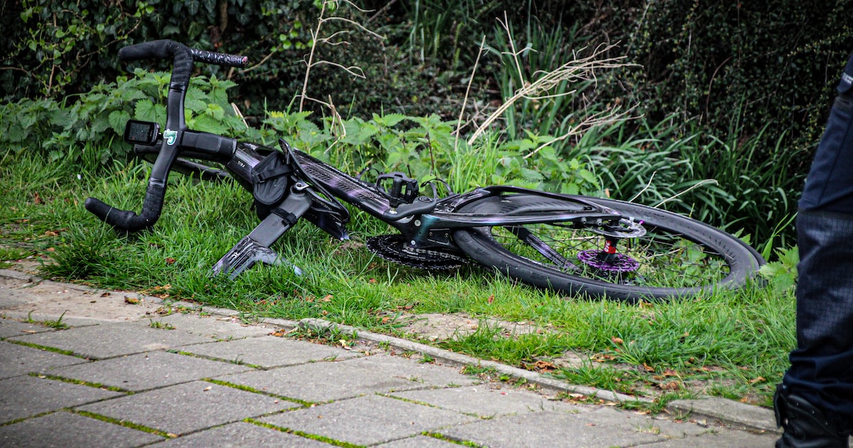 Wielrenner gewond bij ongeluk op Beatrixlaan in Dalem