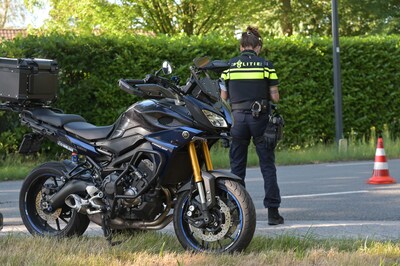 Motor en lesauto botsen op kruising in Etten-Leur
