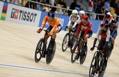 Lorena Wiebes prolongeert wereldtitel scratch