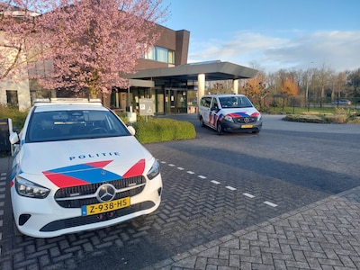 Bewoner (23) opvangcentrum asielzoekers in Uden aangehouden voor steekpartij, man (20) gewond