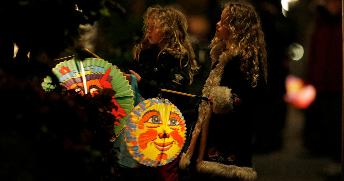 Jong Nederland Asten houdt Sint Maartenoptocht in Asten