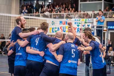 Pegasus kroont zich tot kampioen in een kolkende Ark van Oost: ‘Dit is toch legendarisch?’