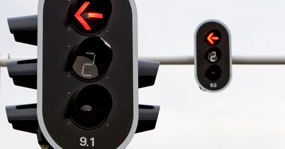 Velsen plaatst op drie kruispunten slimme verkeerslichten