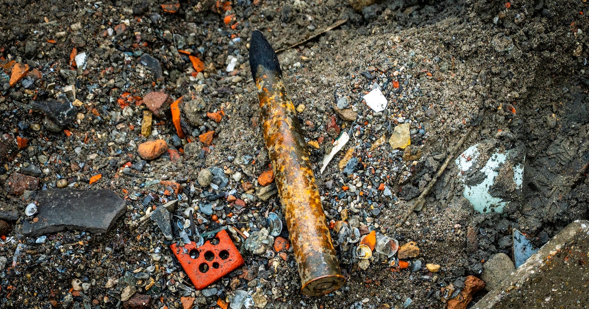 Mogelijk explosief gevonden op baggerschip in Hazerswoude