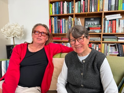 Chris (65) and José (80) live with twenty queer residents: "You never have to explain who you are here"