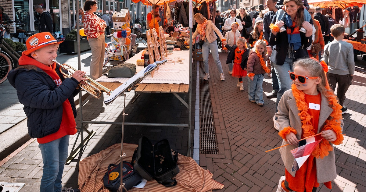 Koningsdag 2026 belooft levendigheid in Coevorden met kleedjes-, plantjes- en vrijmarkt