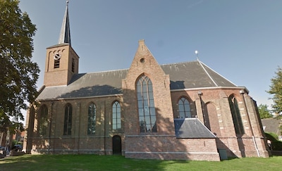 Kunstenaars exposeren in Dorpskerk van Zwammerdam