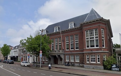 A Haarlem institution for 170 years: take a look behind the doors of this society