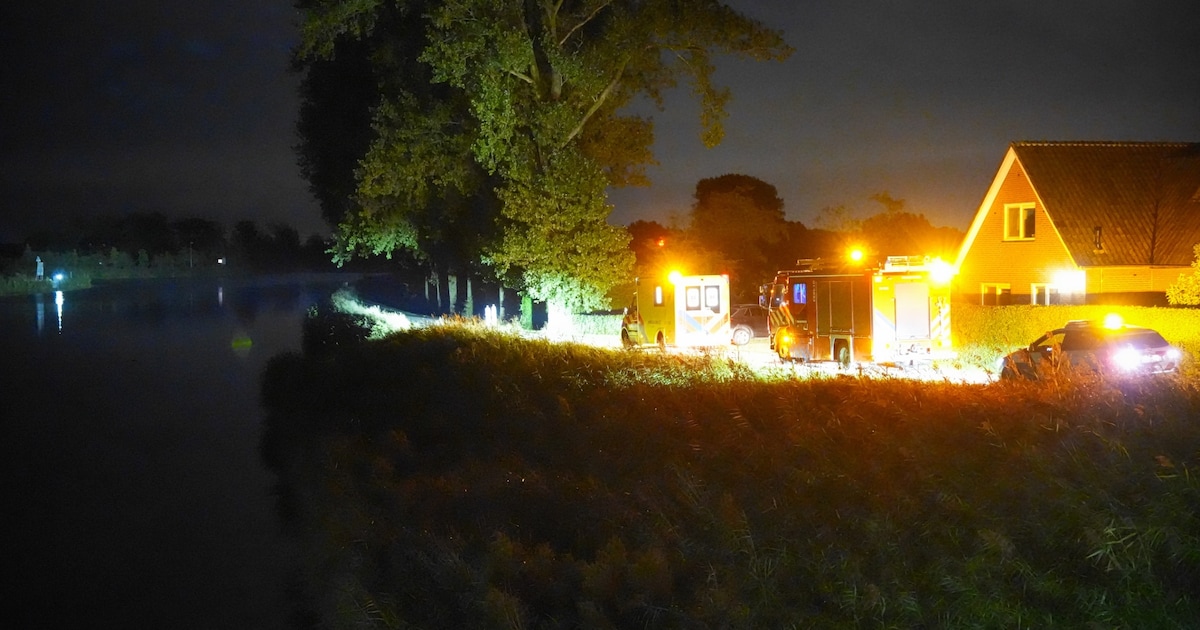 Persoon valt in Van Starkenborghkanaal tussen Dorkwerd en Aduard