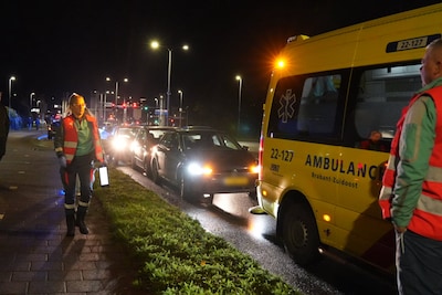 Kettingbotsing in Helmond: vier auto’s klappen op elkaar