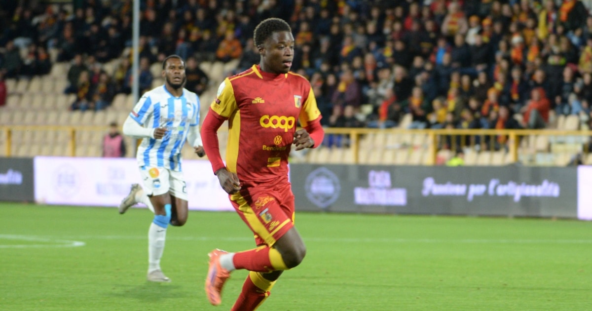 AC Milan wil deal van PSV met Hellas Verona over Cissè kapen