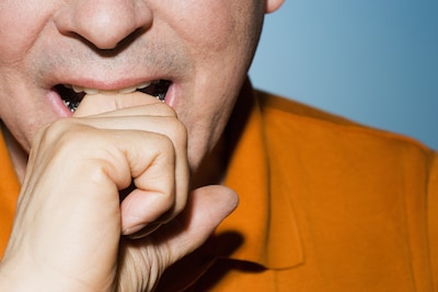 Man (36) bijt deel van pink van campinggenoot af bij bizarre ruzie: ‘Leek wel een kannibaal’