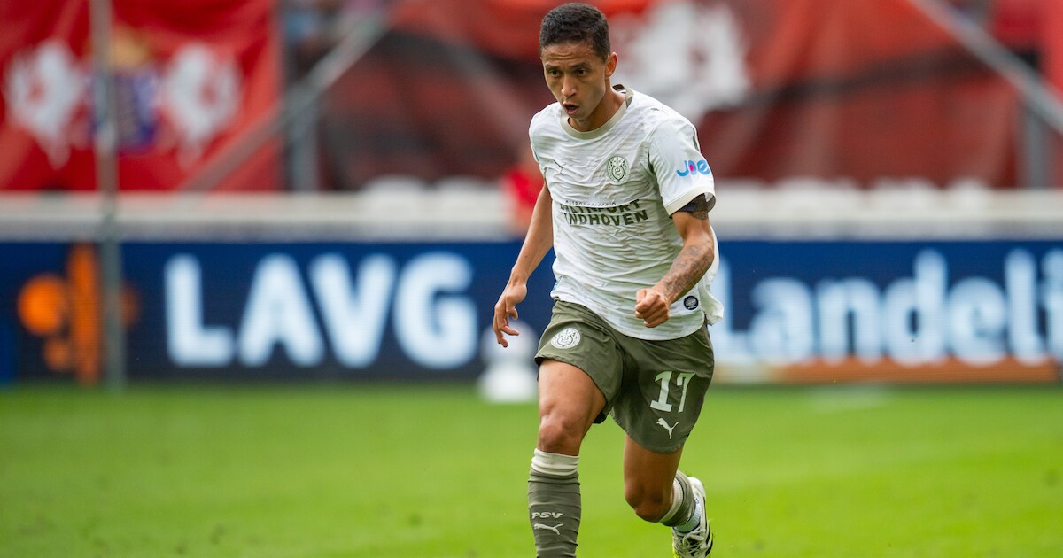 PSV kan leunen op sterke vleugels: zowel Mauro als Dest maken indruk