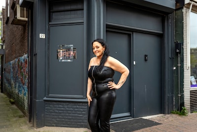 Linda geeft haar seksclub niet op en gaat door: ‘Moest huilen om al die wildwestverhalen’