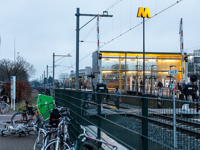 Jongens proberen Rotterdammer (15) te beroven bij metrostation in Maassluis