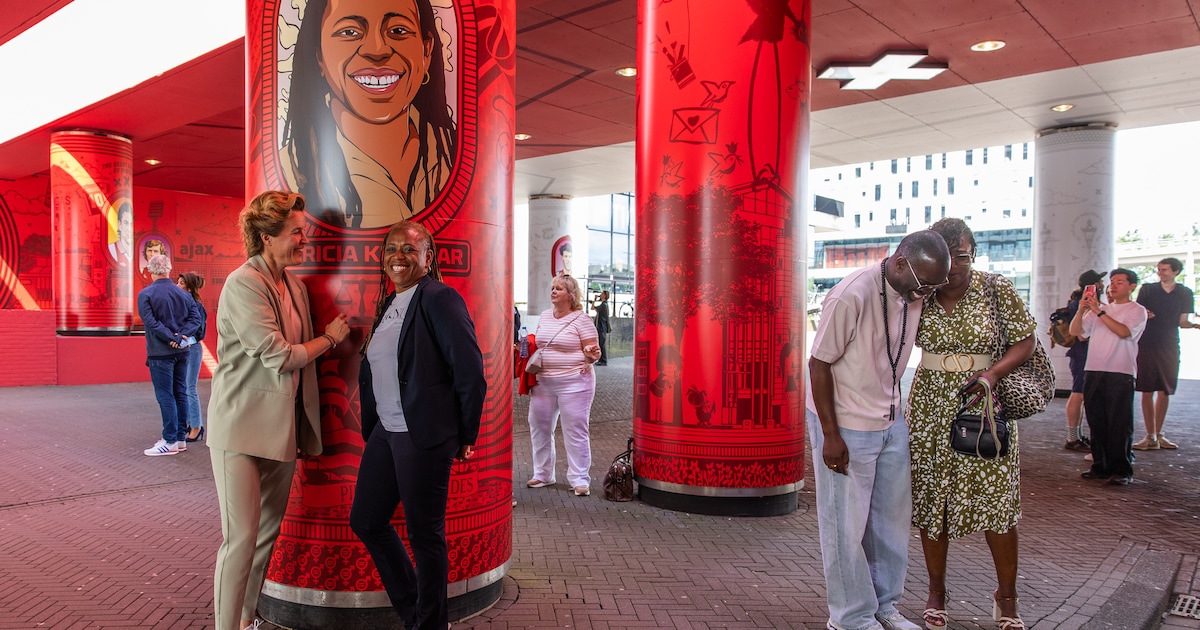 Eregalerij met 27 Amsterdamse iconen onthuld bij Johan Cruijff Arena