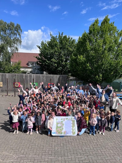 Kleuterschool Mariaberg wil speelplaats vergroenen: “Van grijs hitte-eiland naar groene speelomgevin