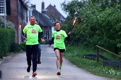 Kirsja en Maurice lopen ’s nachts bijna 50 kilometer met bevrijdingsvuur naar Acquoy: ‘Rond vier uur