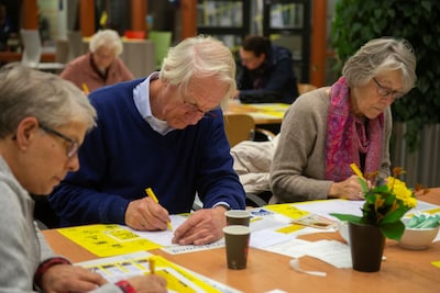 Schrijfactie in Arnhem tegen strafbaarstelling ongedocumenteerd verblijf