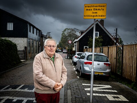 Bewoners Ridderkerk-Oostendam vrezen afsluiting Pruimendijk: ‘Hoe moet ik straks naar de dokter?’