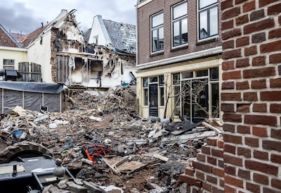 serie-afgekocht-adr-nlbeeld-utrecht-ar20260122-1494-de-visserssteeg-in-utrecht-een-week-na-de-explosies-foto-angeliek-de-jonge