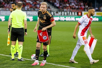 Ajax-fans melden zich woedend op X: betaalde stream op Kijk laat het afweten